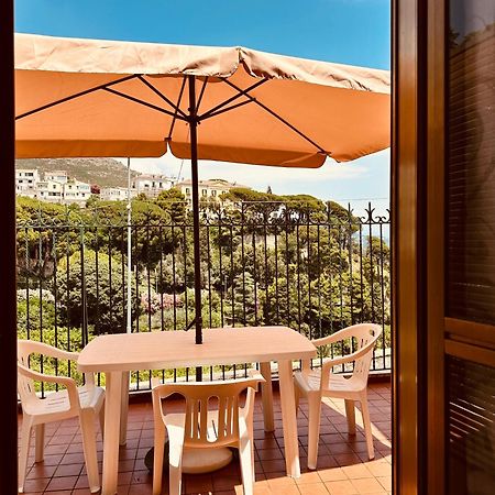 La Casa Gialla Vietri Esterno foto