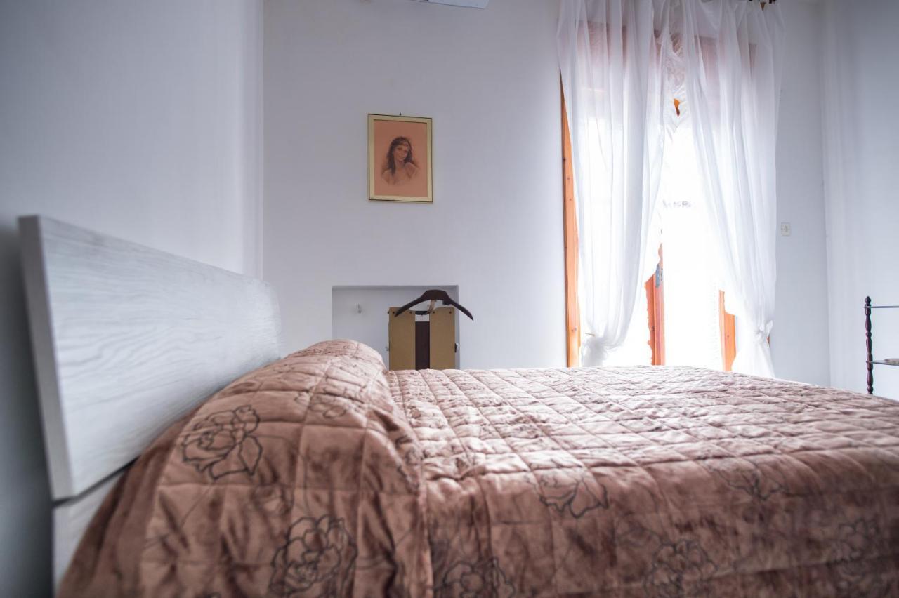 La Casa Gialla Vietri Esterno foto