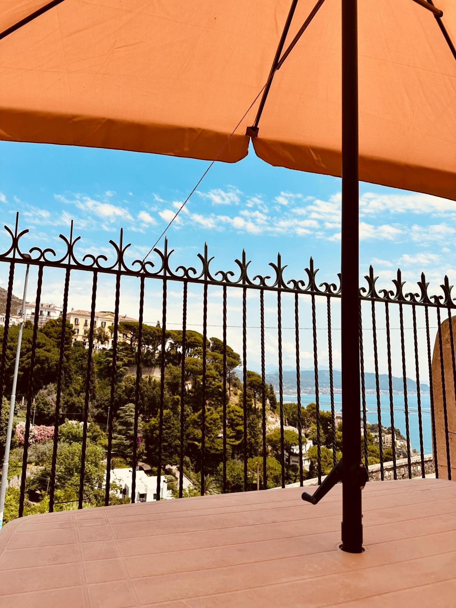 La Casa Gialla Vietri Esterno foto